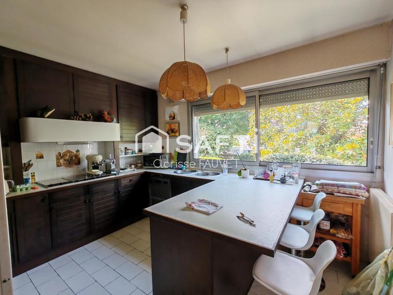 Villa - 200 m² - 6 pièces