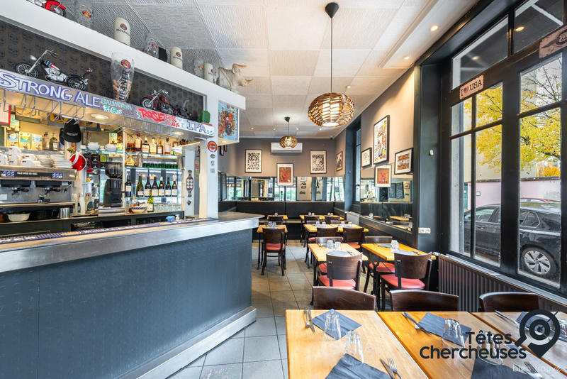 Maison - 213 m² - 7 pièces