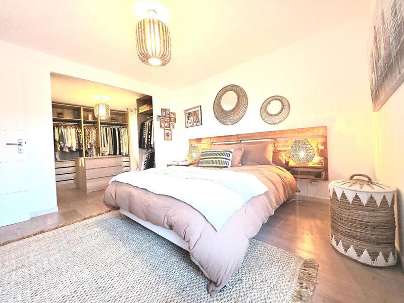 Appartement - 88 m² - 4 pièces