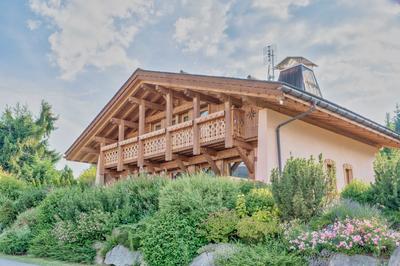 Châlet - 417 m² - 15 pièces