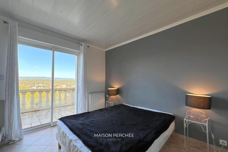 Villa - 196 m² - 7 pièces