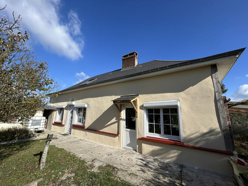 Maison - 90 m² - 5 pièces