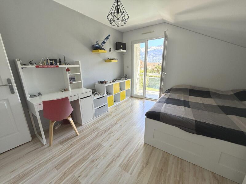 Maison - 141 m² - 5 pièces