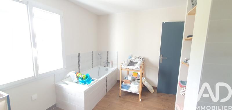 Maison - 200 m² - 8 pièces