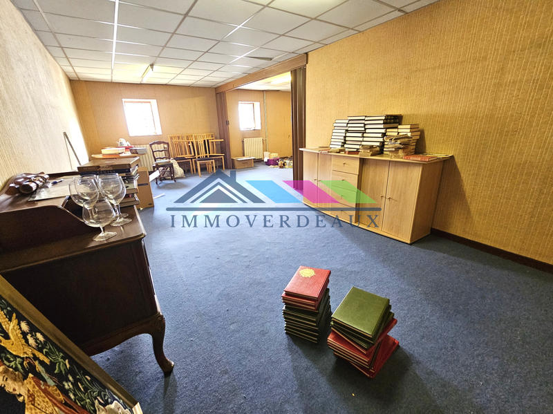 Maison - 184 m² - 7 pièces