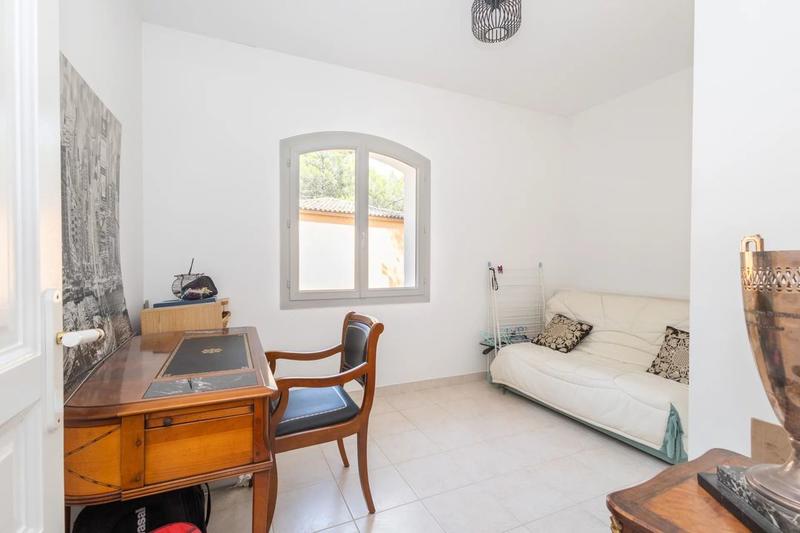 Maison - 390 m² - 7 pièces