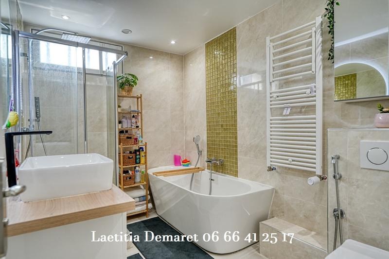 Maison - 130 m² - 8 pièces