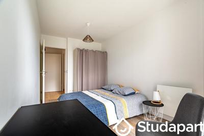 Chambre - 10 m² - 1 pièce