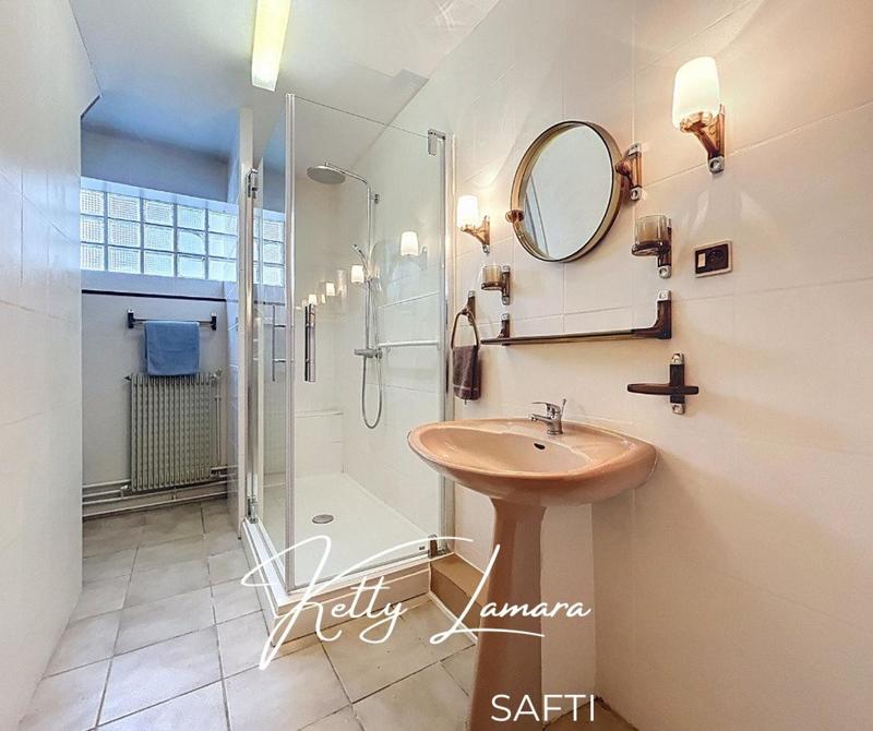 Maison - 121 m² - 5 pièces