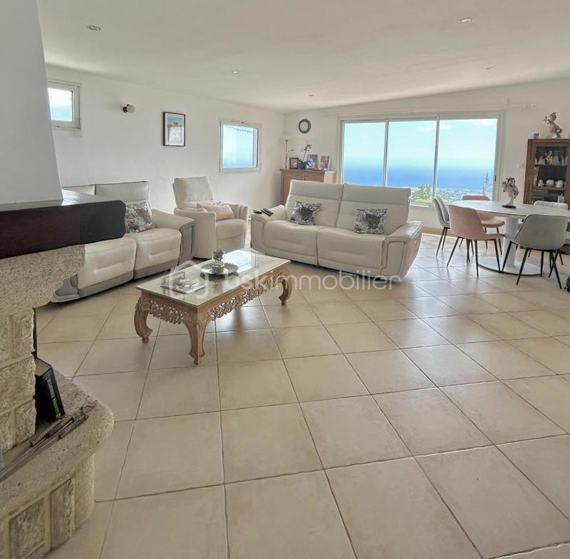 Maison - 131 m² - 7 pièces