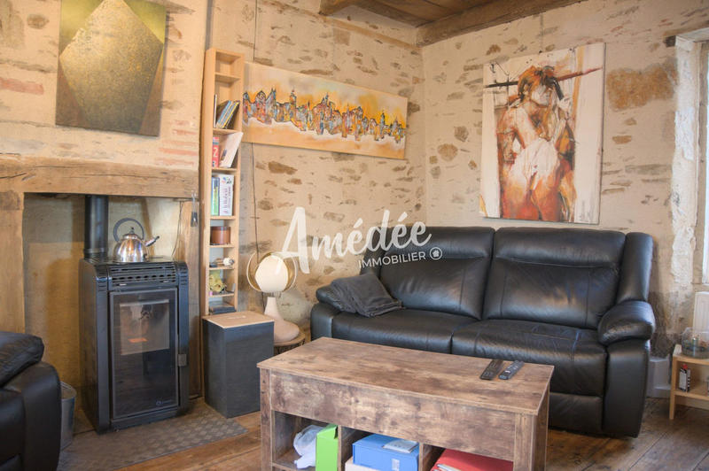 Maison traditionnelle - 195 m² - 9 pièces