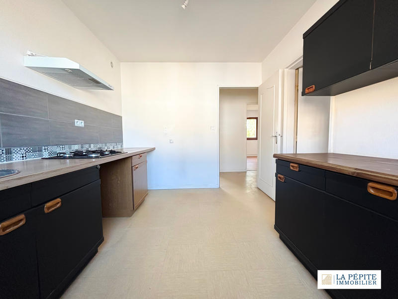 Appartement - 97 m² - 3 pièces