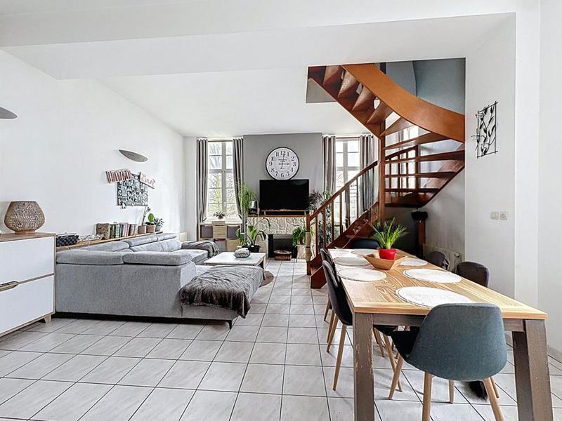 Appartement - 70 m² - 4 pièces