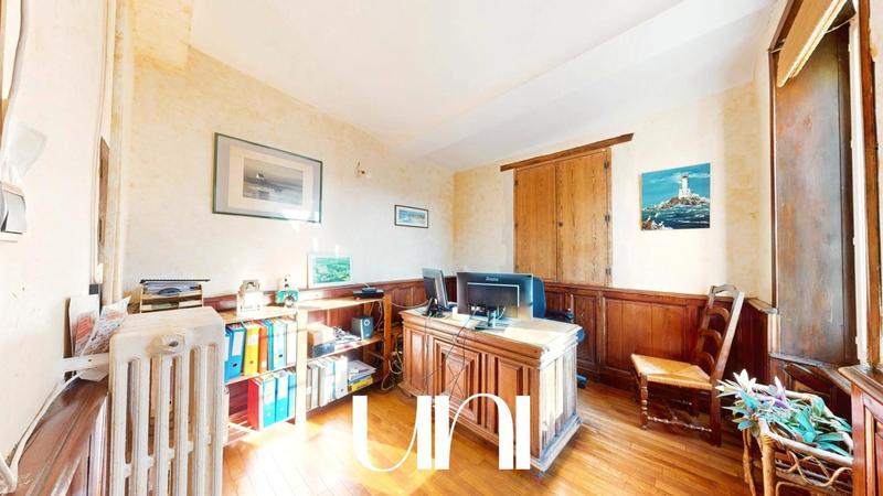 Maison - 388 m² - 12 pièces