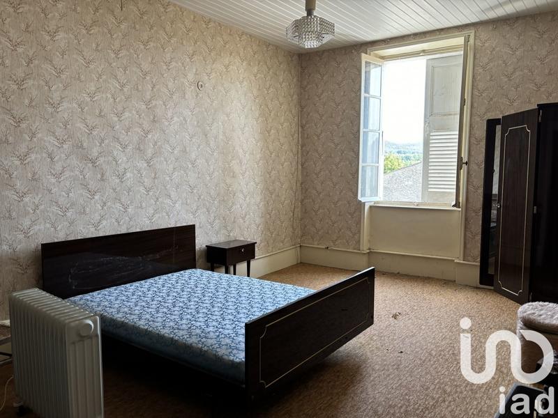 Maison de village - 140 m² - 9 pièces