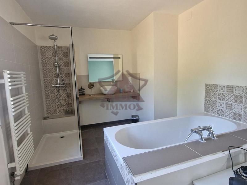 Propriété - 129 m² - 5 pièces