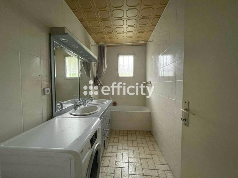 Maison - 92 m² - 4 pièces