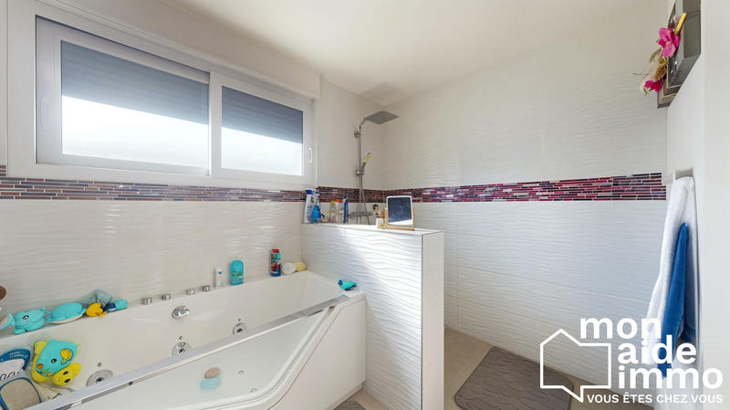 Maison contemporaine - 110 m² - 5 pièces