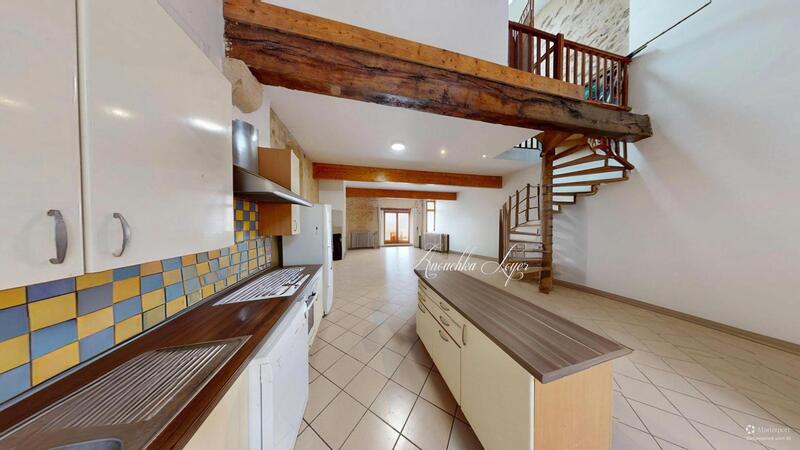 Maison de ville - 235 m² - 7 pièces