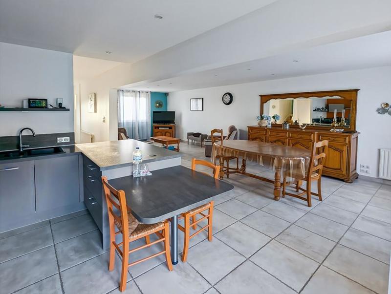 Maison - 105 m² - 6 pièces