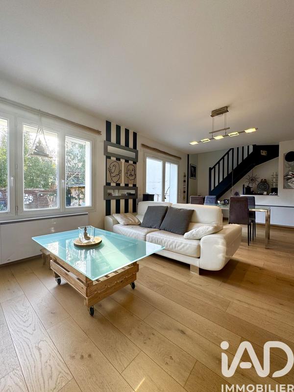 Maison - 90 m² - 4 pièces