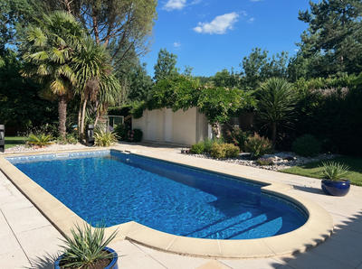 Maison - 255 m² - 9 pièces