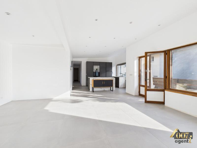 Maison - 158 m² - 6 pièces