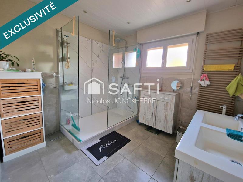 Maison - 200 m² - 9 pièces