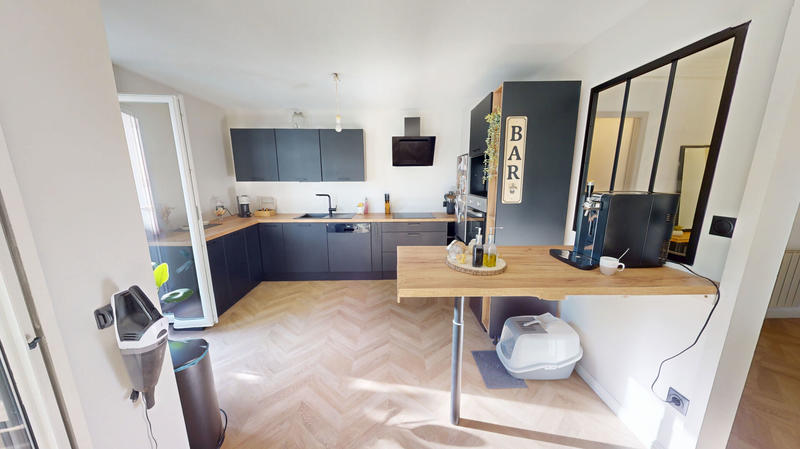 Appartement - 82 m² - 3 pièces