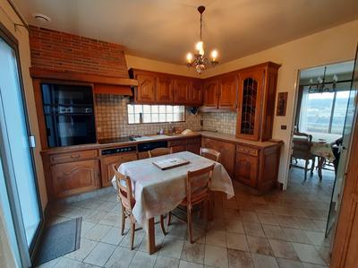 Maison traditionnelle - 170 m² - 5 pièces