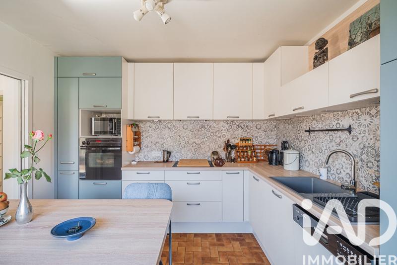 Maison - 254 m² - 10 pièces