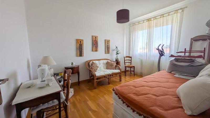 Maison - 172 m² - 7 pièces