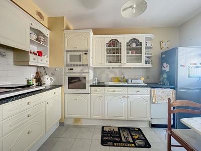 Maison - 82 m² - 4 pièces