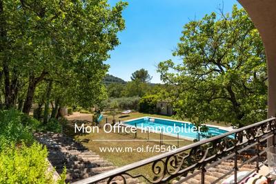 Propriété - 375 m² - 10 pièces