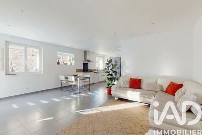 Maison de village - 100 m² - 4 pièces