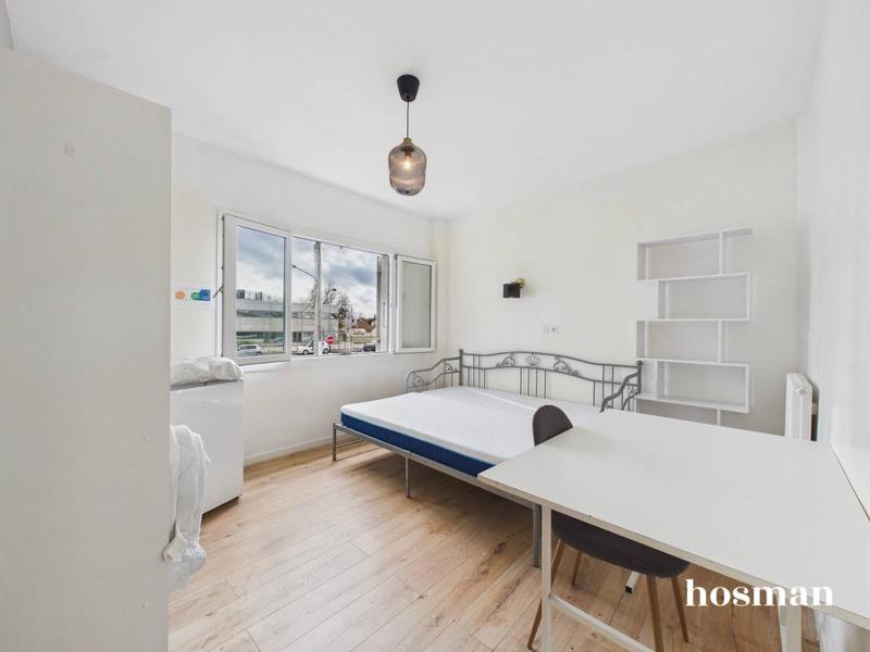 Maison - 220 m² - 10 pièces