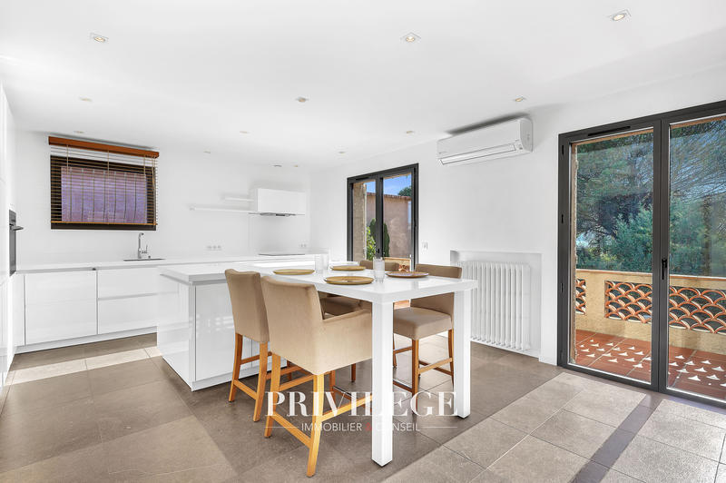 Villa - 150 m² - 6 pièces