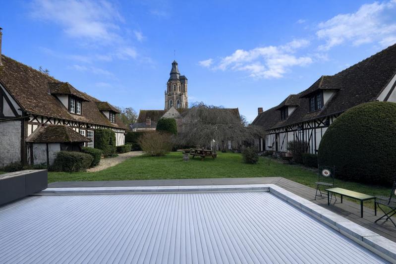 Maison - 230 m² - 9 pièces