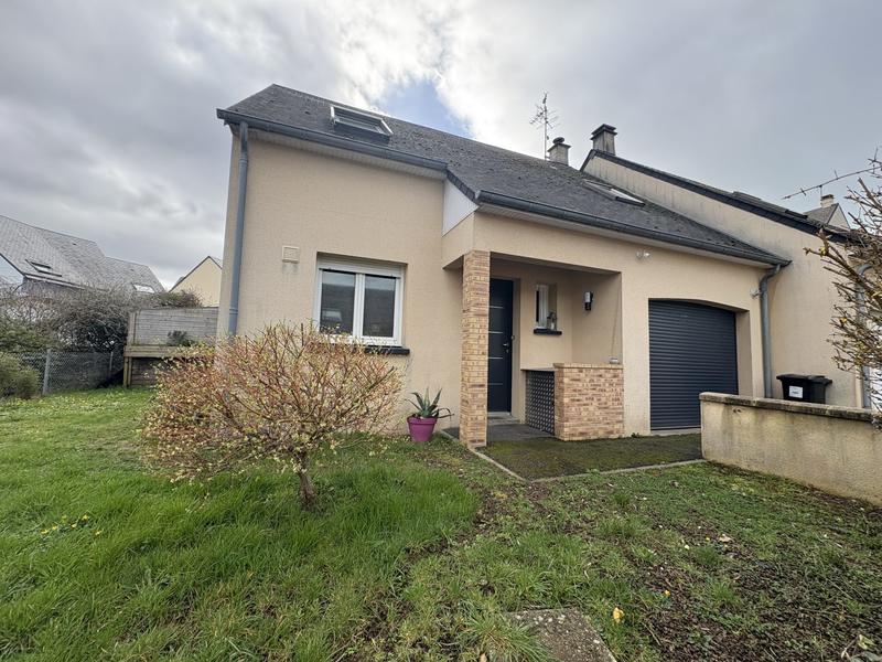 Maison traditionnelle - 86 m² - 5 pièces