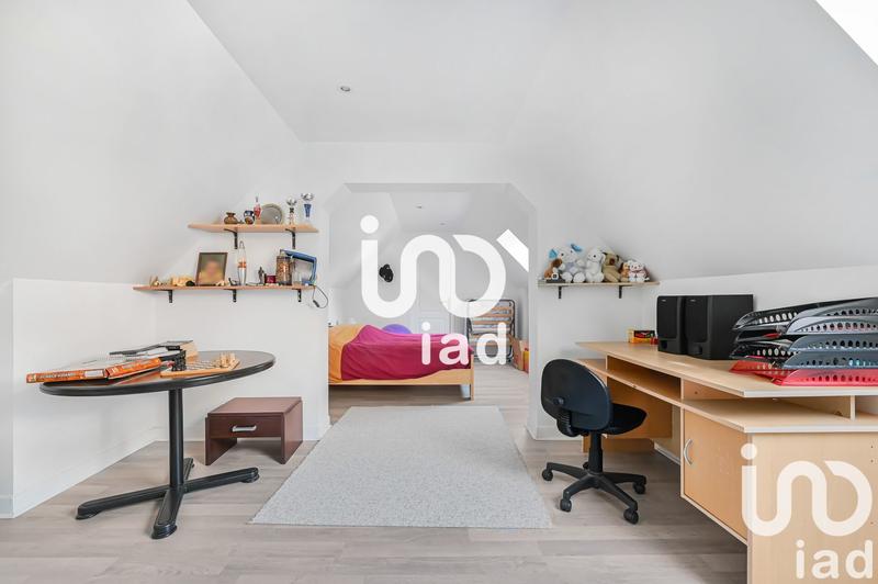 Maison - 230 m² - 8 pièces