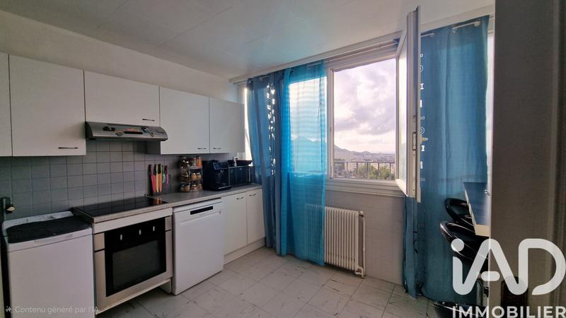 Appartement - 98 m² - 4 pièces