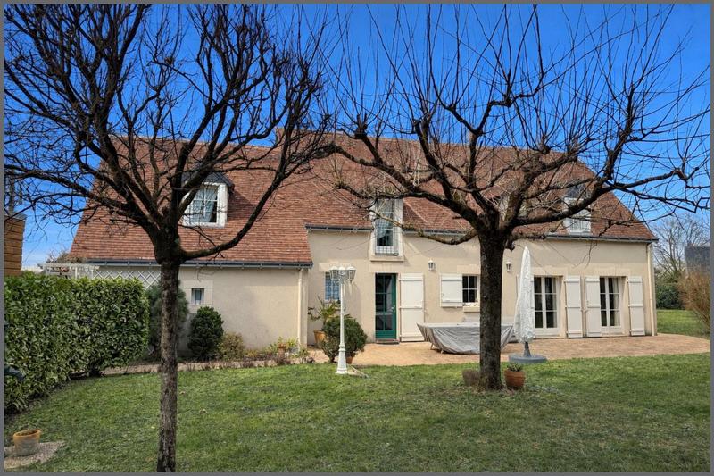 Maison - 184 m² - 8 pièces