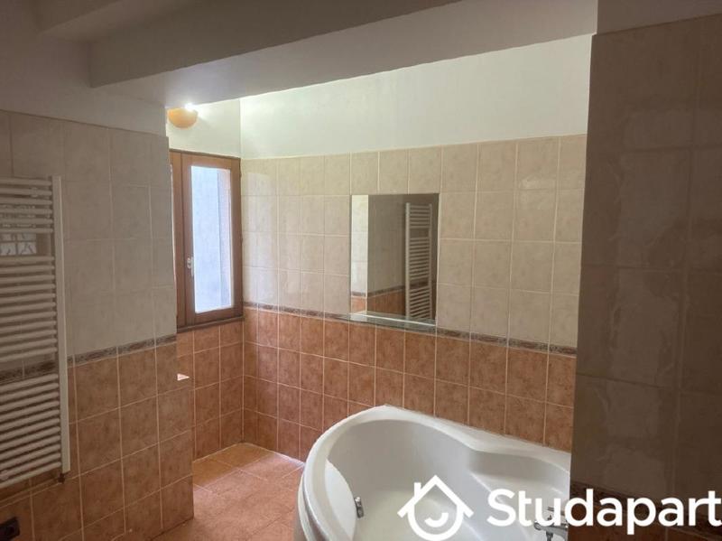 Appartement - 97 m² - 4 pièces