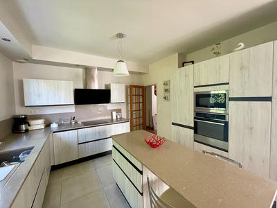 Maison - 160 m² - 7 pièces