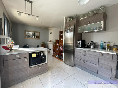 Maison - 195 m² - 7 pièces