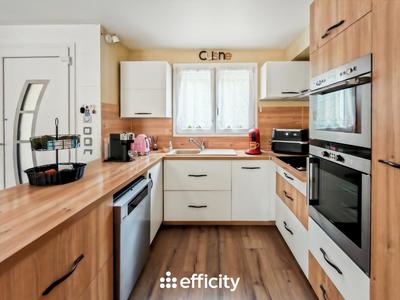 Maison - 115 m² - 7 pièces