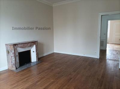 Maison ancienne - 318 m² - 15 pièces