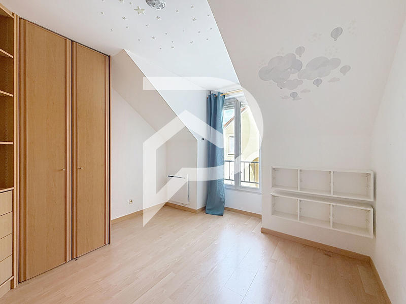 Appartement - 64 m² - 3 pièces