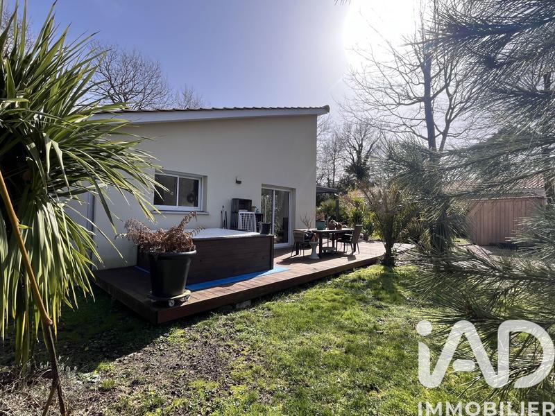 Maison - 102 m² - 5 pièces