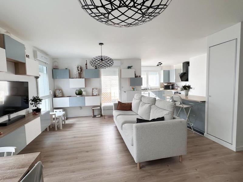 Appartement - 92 m² - 4 pièces